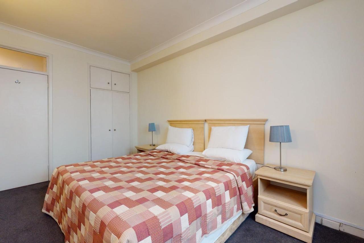 Hertford Court London Luaran gambar