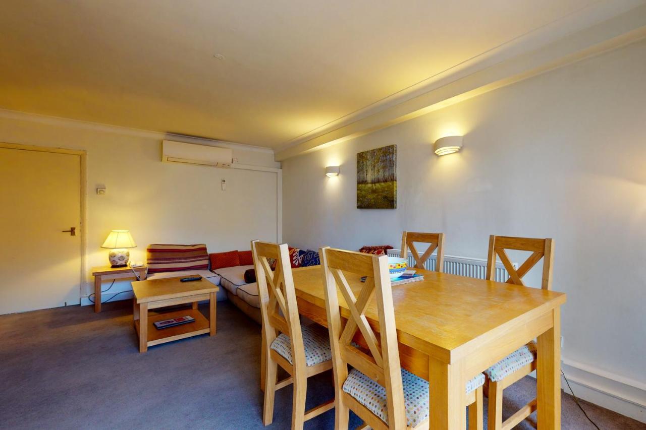 Hertford Court London Luaran gambar